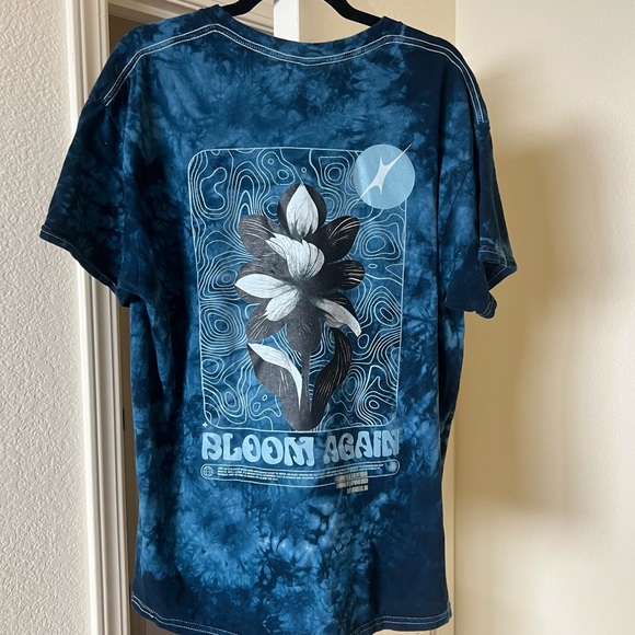Dream Clothing Co Graphic Tee XL - Picture 2 of 5